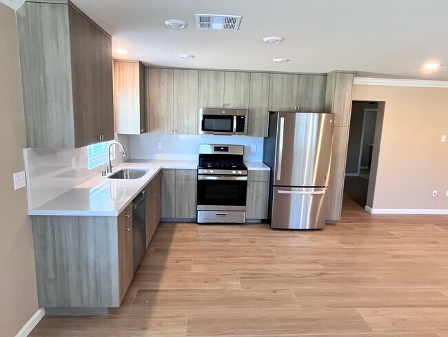 Building Photo - Charming 2 Bedroom Home for Rent in Martinez!