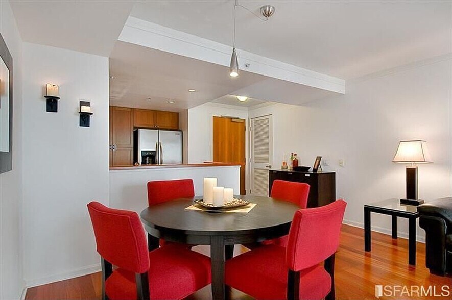 Building Photo - 400 Beale St, Unit #1110