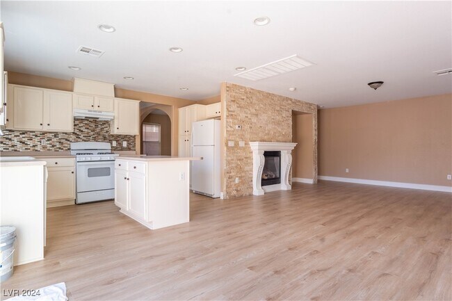 Building Photo - 8911 Skyline Peak Ct