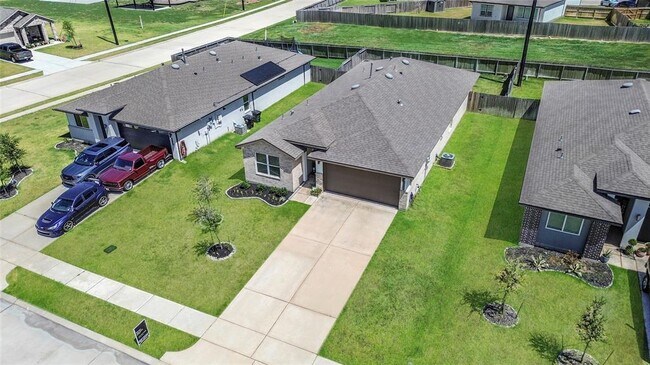 Building Photo - 14734 Sweetwater Dr