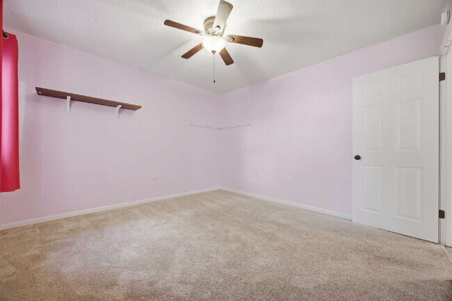 Building Photo - "Charming 4-Bedroom Shalimar Retreat- Power Included With Rent!"