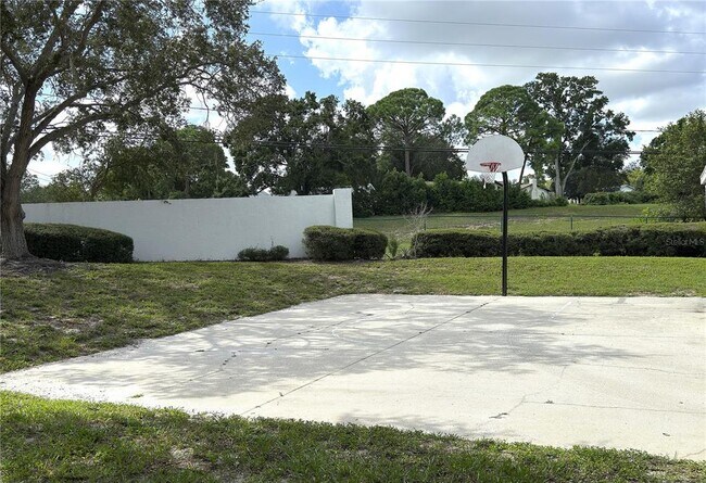 Building Photo - 3261 Haviland Ct