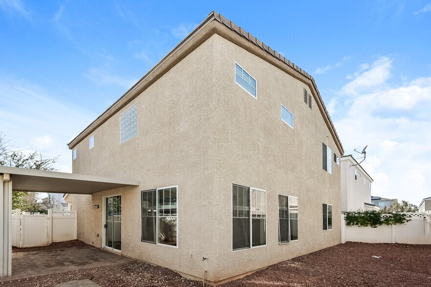 Building Photo - 6184 Winston Falls Ave