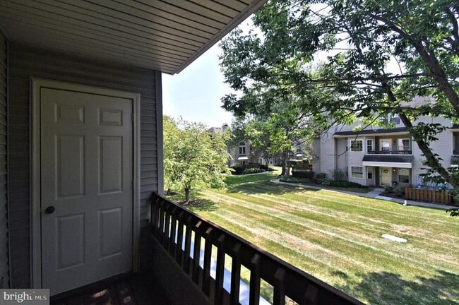 Building Photo - 3208 Danbury Ct