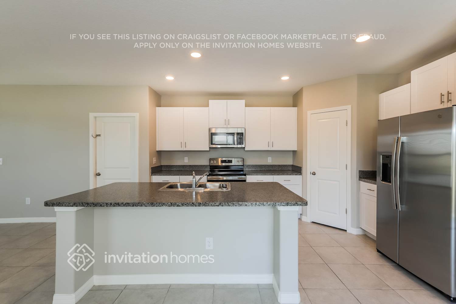 Building Photo - 15517 Miller Creek Dr