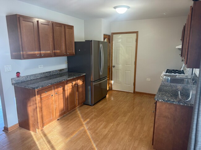 Building Photo - 982 Hastings Ln