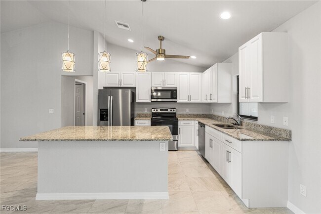 Building Photo - 4012 Country Club Blvd