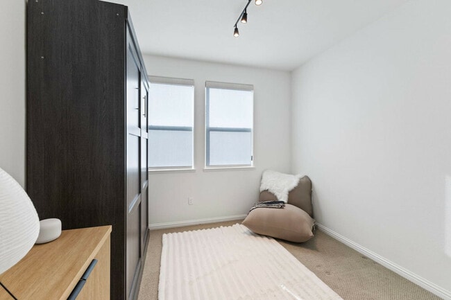 Building Photo - 5723 Synergy Ct