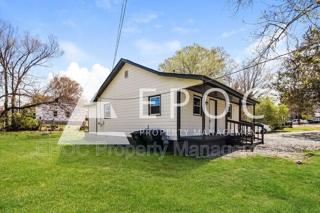 Building Photo - 617 Dailey St