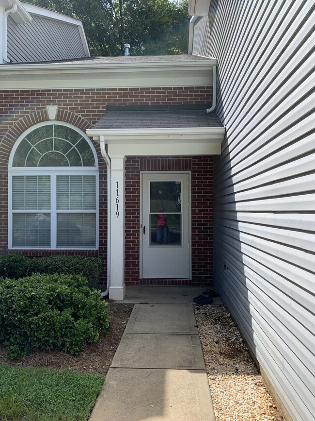 Building Photo - 11619 Stockdale Ct