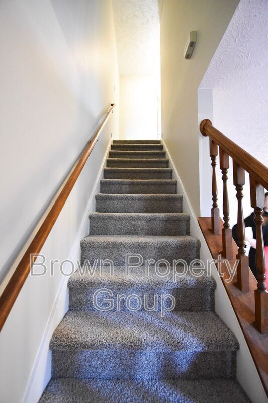 Building Photo - 3321 Scotty Hill Rd