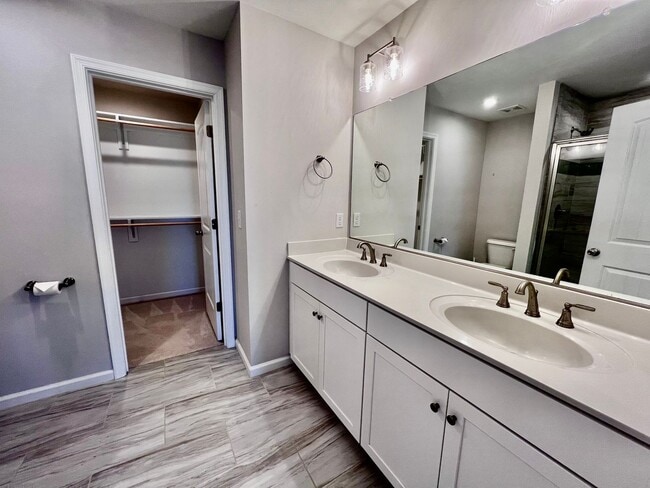 Building Photo - New Contruction Rental in the Reserve of Grassfield