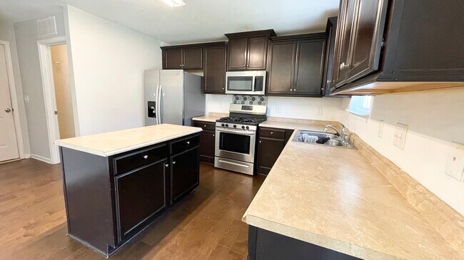 Building Photo - 263 Solstice Dr