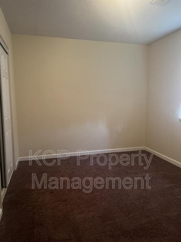 Building Photo - 2706 Rudy Rd