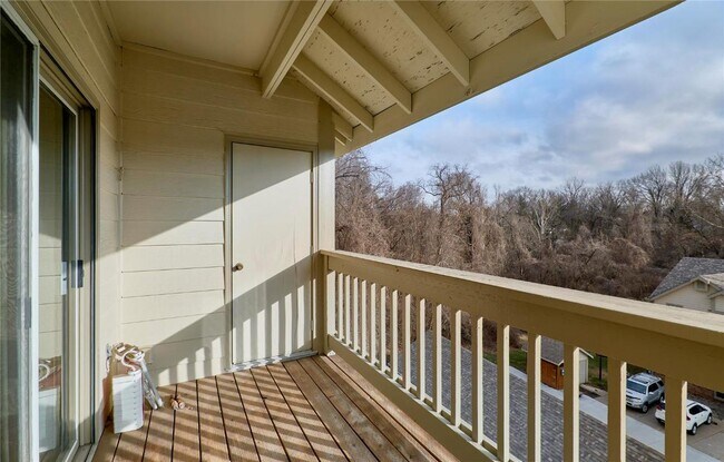 Building Photo - 2304 Yellowstone Park Ct