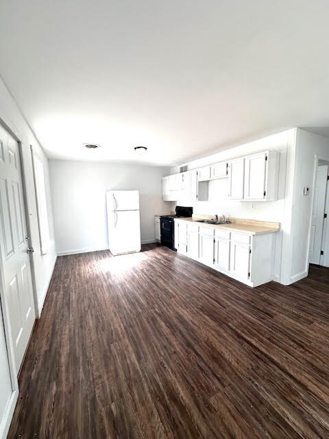 Building Photo - 2750 Brody Ln