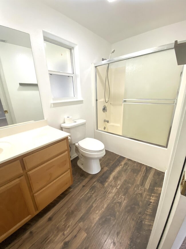 Building Photo - 1414 Pheasant Way