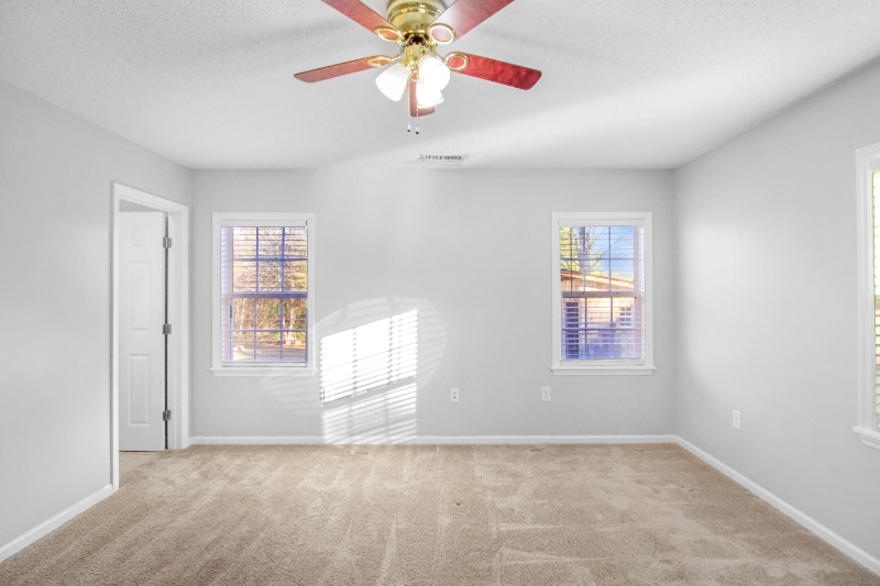 Building Photo - 405 NC-172