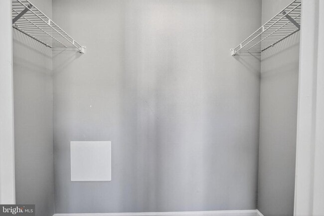 Building Photo - 3231 Halcyon Ct