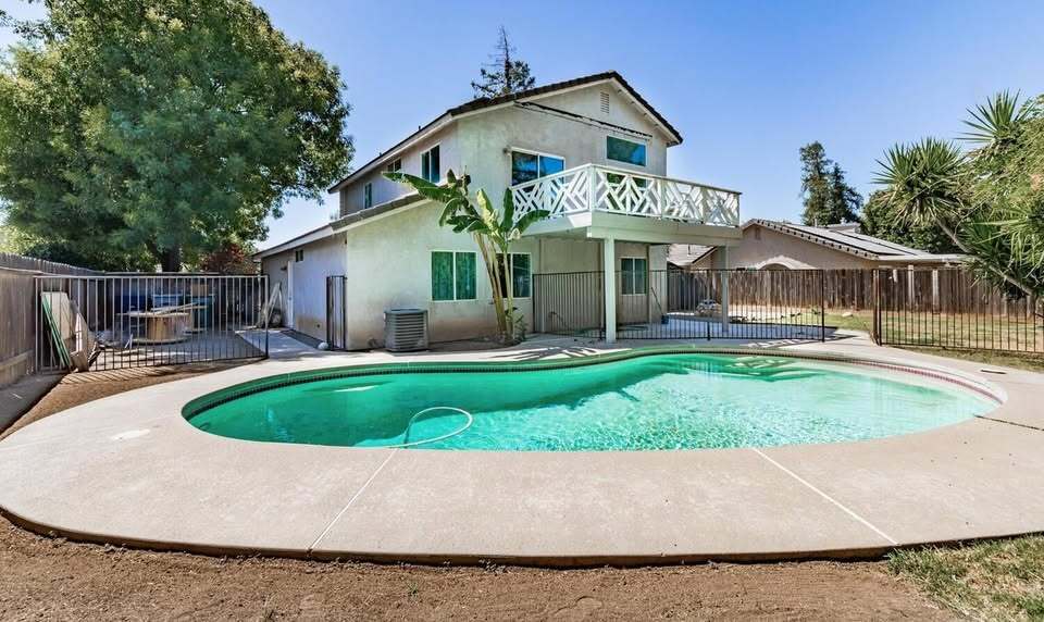 Building Photo - 2683 Mitchell Ave