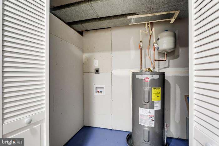 Building Photo - 4331 Shell St