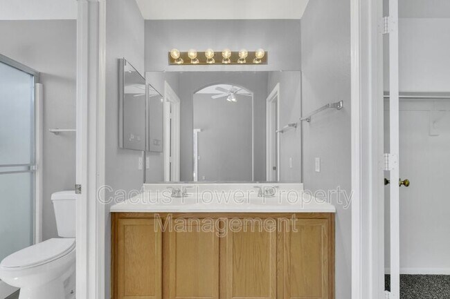 Building Photo - 2401 E Derringer Way