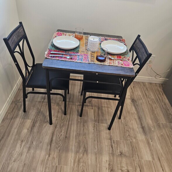 Building Photo - 4510 Willens Ave