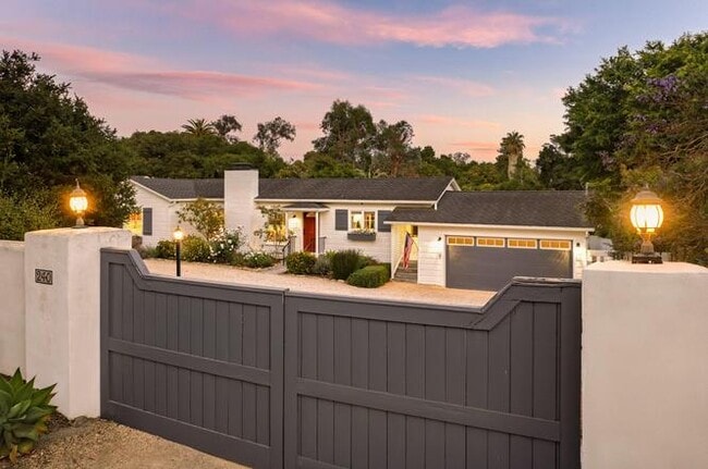 Building Photo - 240 Hot Springs Rd