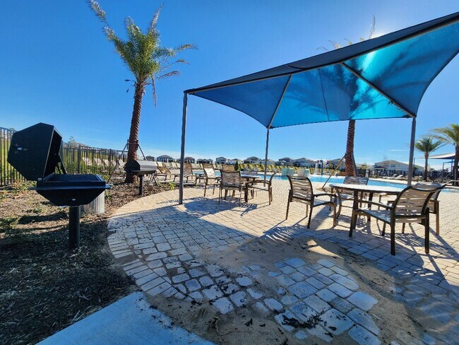 Building Photo - Gorgeous 3-Bedroom, 2-Bathroom Home in Cle...