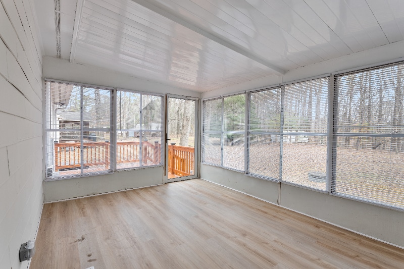 Building Photo - 5802 Lillie Dr