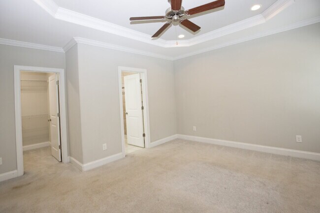 Building Photo - 25 Forrest Drive