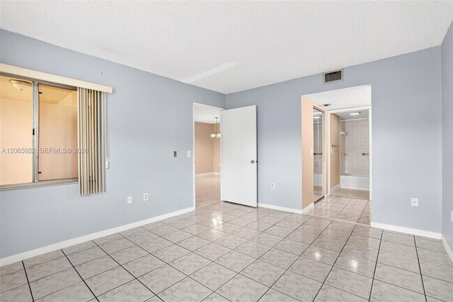 Building Photo - 12755 SW 16th Ct