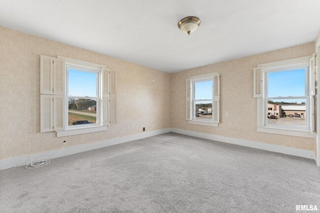 Building Photo - 2442 Mittman Rd