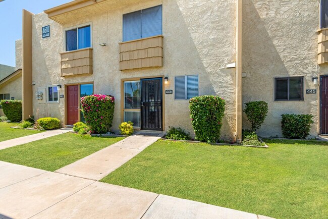 Building Photo - 4610 N 68th St