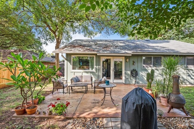 Building Photo - 4702 Gray Fox Dr