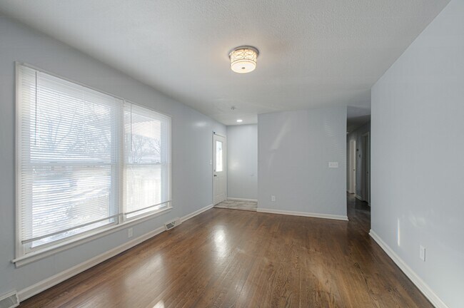 Building Photo - 13228 Ashland Ave