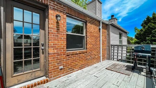 Building Photo - 7440 Hampton Blvd, E