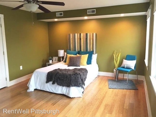 Building Photo - 1712 Fox Way