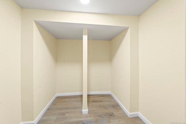 Building Photo - 20 Rosina Rd