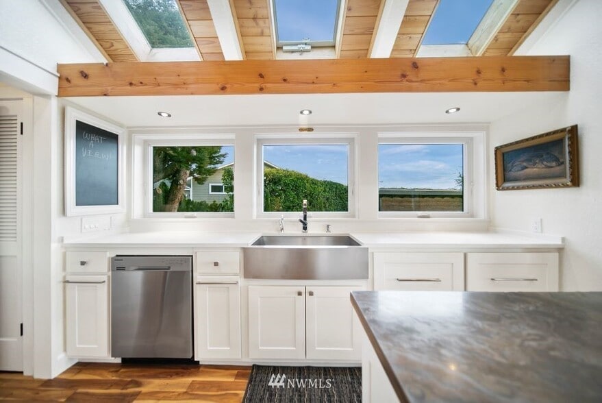 Building Photo - 37924 Hood Canal Dr NE