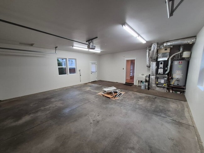 Building Photo - 4 bed 2.5 Bath Northwest Crossing - NWX -Coming Soon