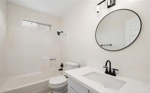 Building Photo - 10 N 23rd St