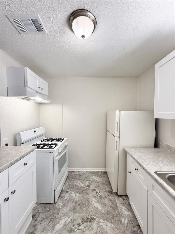 Building Photo - 3633 N MacGregor Way