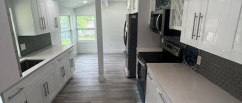 Building Photo - 1450 Mariposa Dr NE