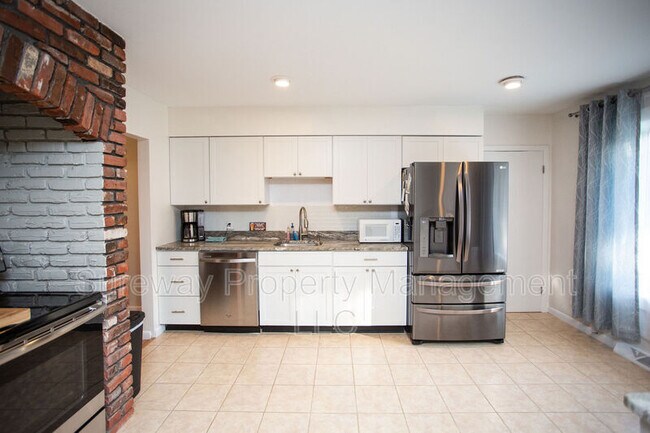 Building Photo - 522 Jersey Ave