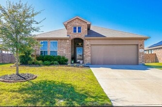 Building Photo - 1831 Creekwood Dr