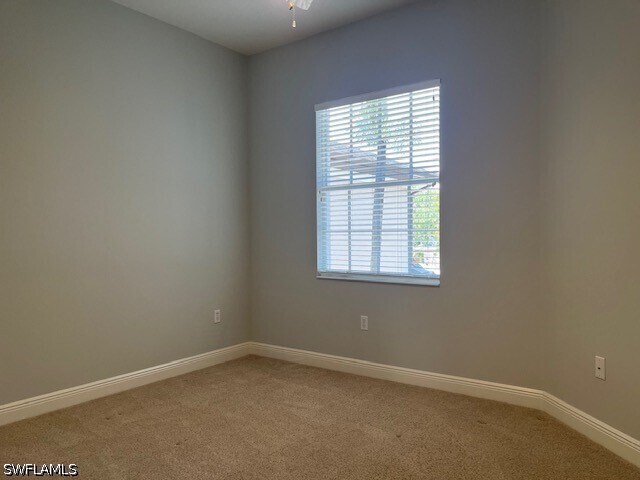 Building Photo - 7842 Hawthorne Dr