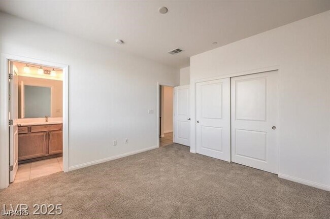 Building Photo - 89 Oratorio Dr
