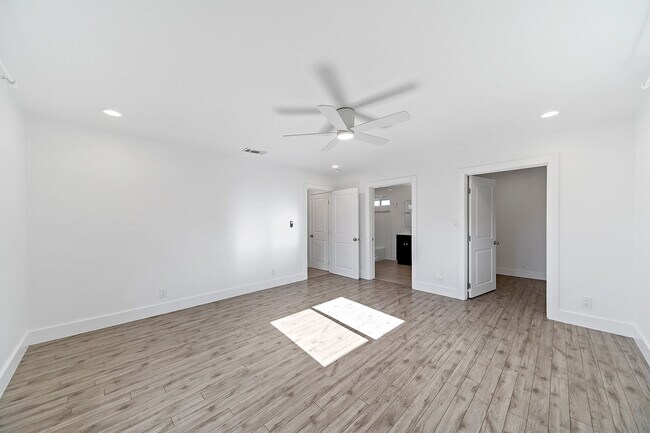 Building Photo - 4364 Toland Way