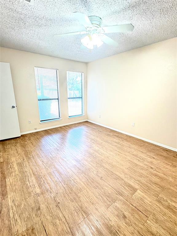 Building Photo - 1212 Leander Rd